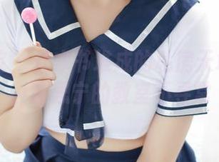 模范学院 – 几本书堆成的私房天地：SiByl李思宁的教室不寻常