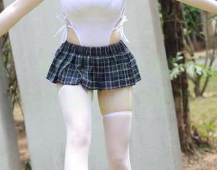 模范学院 – 高跟鞋，让优优的腿部线条来一次不必要的努力更新！