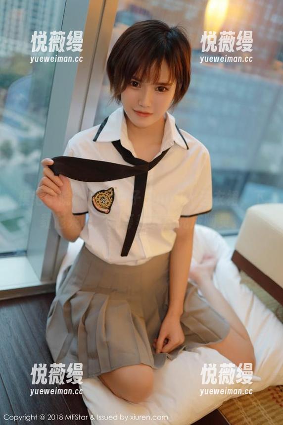 模范学院 - 高清白子嫣nicky连衣裙，下载起来吧，别等着爱意兑成幽灵。