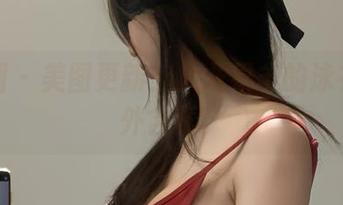 微密圈 – 美图更新！火龙果羊的泳衣照内外含蓄。