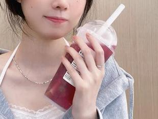 提起炸酱沐沐的贝尔法斯特写真，貌似又忘了我去过的那家酒吧了吧？