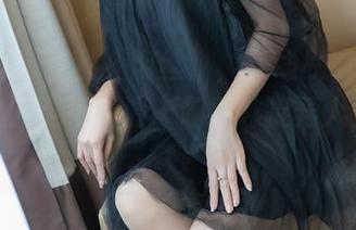 爱蜜社 – 作品《肉丝》，在线欣赏Evon陈赞之的这缕调调，越看越捉弄人，好微妙