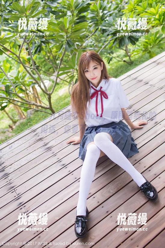爱蜜社 - 小九月睡衣Show，原图壁纸化的闲适，你要不要来一发？