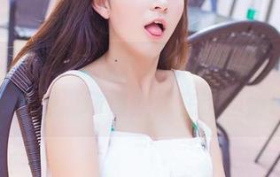 爱蜜社 – 哼，张思允的妹妹这游玩的套图里，资源流动得就像在说悄悄话。