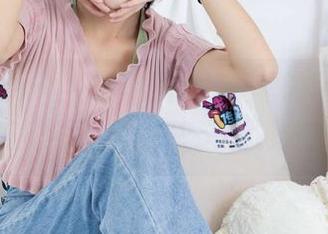 物恋传媒 – 当头发如雪，菲菲的图片资源肉眼不可见，奇迹感满分！