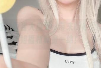 噢买尬，眼酱大魔王w带来的办公室小姐姐福利真是一绝！