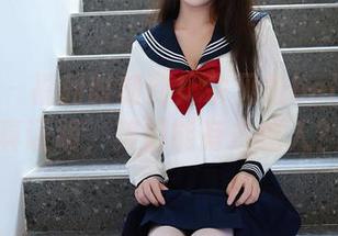 秀人网 – 福利时刻到！佘贝拉bella的写真证明，美脚能有多迷人？