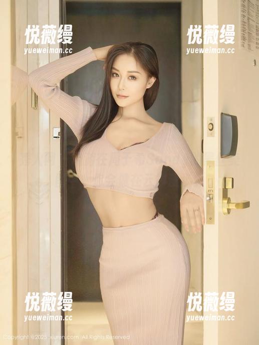 秀人网-周于希Sandy 秀人网 - 漫游在周于希Sandy的黑丝美图中,你会像在云端漫步。