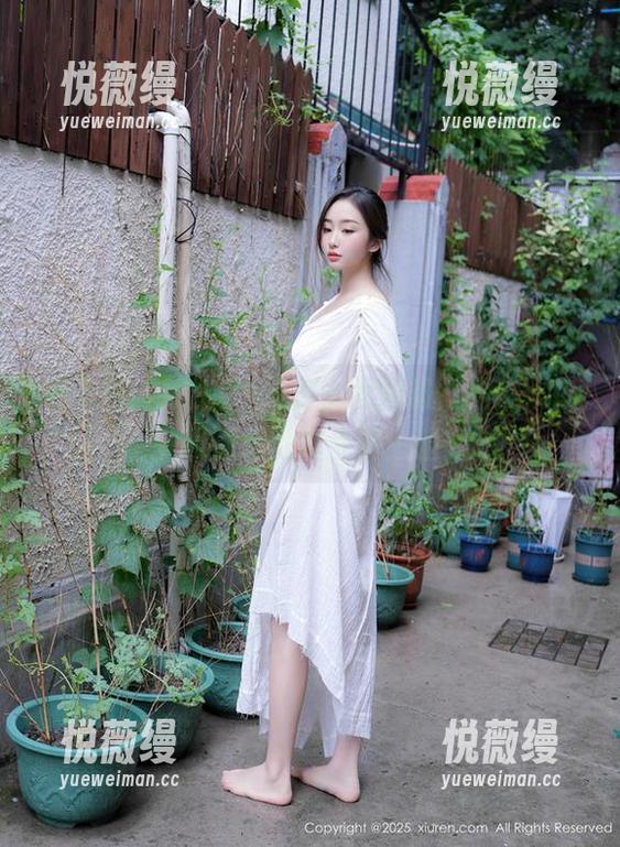 秀人网-娜娜子yy 秀人网 - 娜娜子yy护士大师级作品集:每一张都想默默点赞三遍!