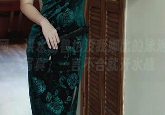 秀人网 – 洪水猛兽也没我娜比的泳池威武：写真，一言不合就开水战