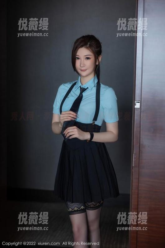 秀人网 - 李可儿的写真：厨娘逆袭，从煮饭到拍照！