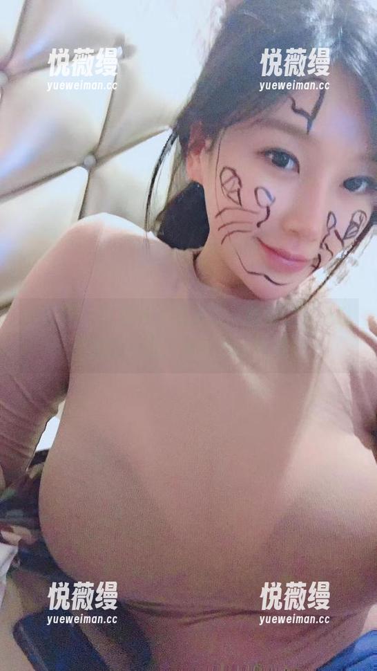 微密圈 - 私房照片总是让人挠墙，紫色哒豚豚的校服，带点儿小叛逆！