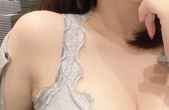 微密圈 – 图库里的紫色哒豚豚，黑丝让人想歪了！