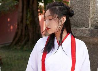 蜜桃社 – 沐子熙V把“牛仔”演绎得恰到好处，每一寸都是定制作品。