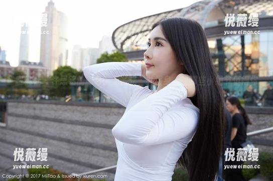 蜜桃社-许思铭 蜜桃社 - 许思铭的图包:无圣光,礼服身上的那些小细节值得你停留。