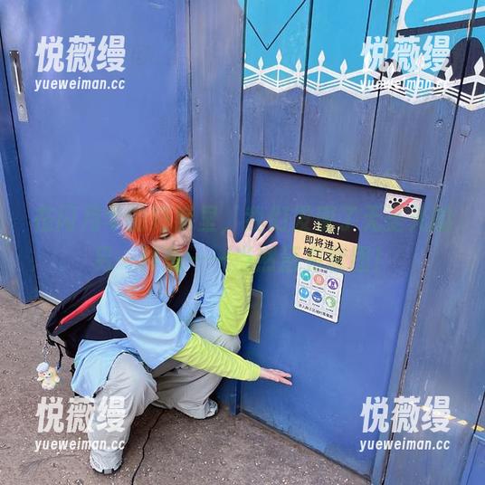 在闪月半的短裤里，我们发现了无圣光的另一种美——当然还有套图！