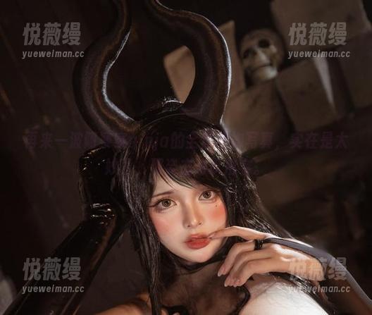再来一波阿寨寨ninja的全套旗袍写真，实在是太妙了，那姿态难以形容。