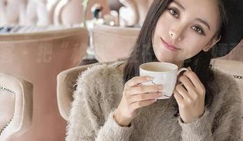 青豆客 – 把“秘密”挂在嘴边，婕西儿jessie图库精选